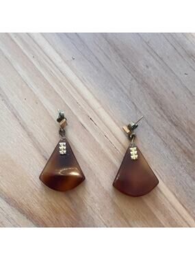 Vintage amber gold stud earrings
